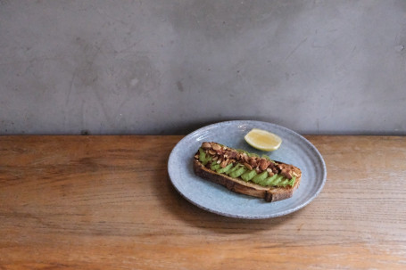 1 Slice Smoked Salmon And Avocado Toast Yān Sān Wén Yú Niú Yóu Guǒ Duō Shì