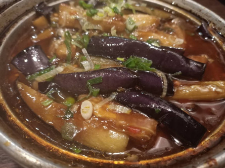 Sautéed Aubergine With Spicy Broad Bean Paste And Garlic (V) (Spicy)