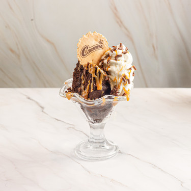 Gâteau Au Chocolat Chaud Et Froid Volcano Sundae