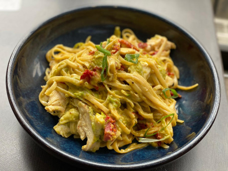 Linguine Pollo Avocado