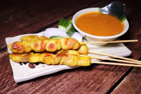 Chicken Satay Jī Ròu Shā Diē Chuàn