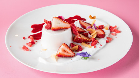 Strawberries And Cream Panna Cotta (Vg)