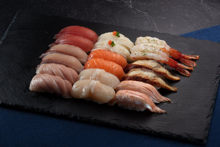 Zì Xuǎn Shòu Sī Shèng (18Jiàn Pick Mix Sushi Platter (18 Pcs.