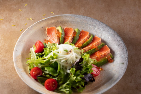 Zhì Shāo Sān Wén Yú Niú Yóu Guǒ Shā Lǜ Seared Salmon And Avocado Salad