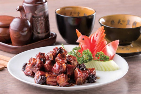 Huáng Cháo Huà Méi Gǔ Pork Ribs With Plum Sauce