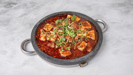 Sizzling Beef With Bean Curd On Stone Pot Shí Guō Dòu Huā Niú Ròu