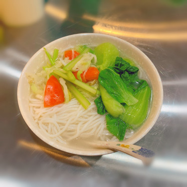 Noodle Soup With Veg