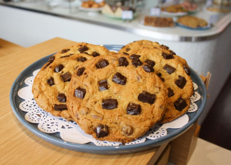 Buck's Double Chocolate Chunk Cookie