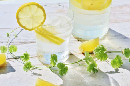 Níng Méng Shuǐ Lemon Water Rè Dòng）