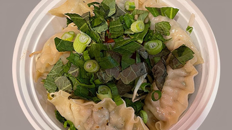 Chicken Dumpling Korean Soup Bowl With Rice Cake (Tteok Mandu Guk)