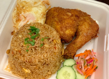 Dpenyetz Nasi Goreng Special With Fried Quarter Chicken