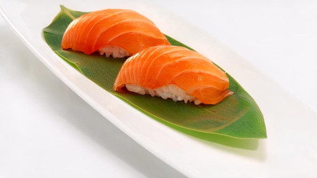 144.Salmon Sushi(2Pcs)