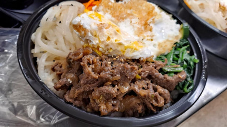 Bulgogi Bibimbop (Korean Rice Bowl W/ Beef)