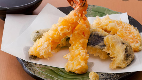 A9. Shrimp Vegetable Tempura