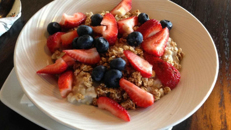 Bowl Wild Berry Crunch