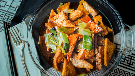 Stewed Pan-Fried Tofu Xióng Zhǎng Dòu Fǔ