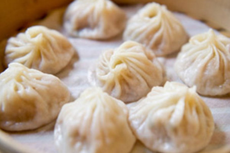 Shanghai Slew Dumplings Xiǎo Lóng Bāo (6)