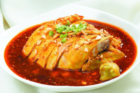 Chicken With Chilli Oil And Garlic Sauce （Cold) Kǒu Shuǐ Jī