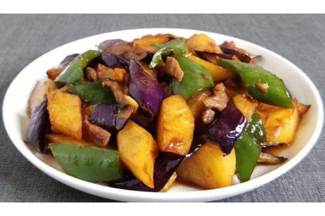 Stir Fried Aubergine, Potato And Pepper De Sān Xiān