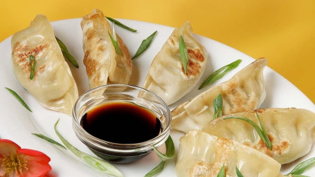 06. Pot Stickers (8)