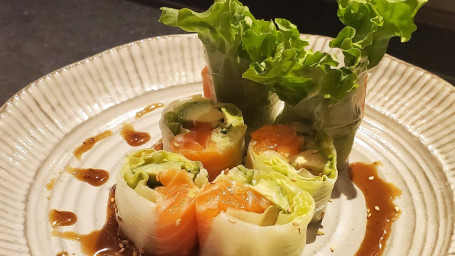 Nama Sake Maki (Salmon Spring Roll)