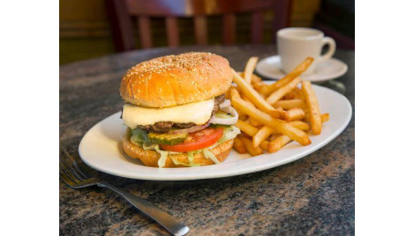 Beef Burger W/Fries