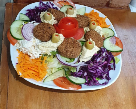 Falafel Humous Salad (V)