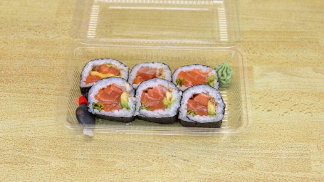 Smoked Salmon Sushi (6 Pcs)