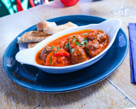 Main Meatballs Casserole (Stufato Di Polpette)