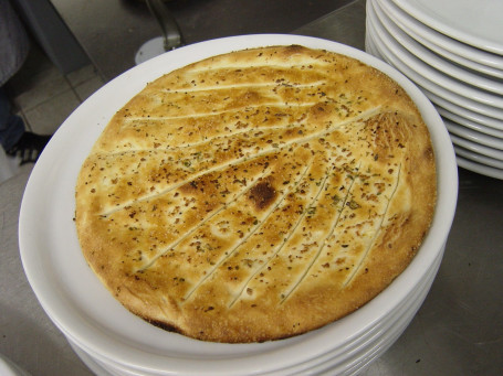 Pizza Bread with Herbs (G)