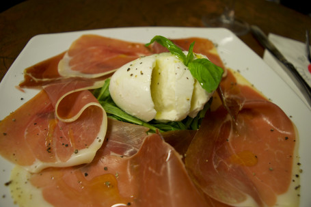 Mozzarella Di Bufala Prosciutto Di Parma (M) (Sd)