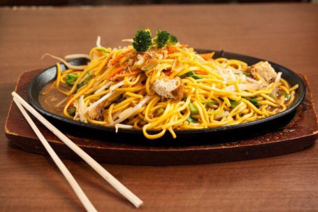 Sizzling Noodles Vegetarian