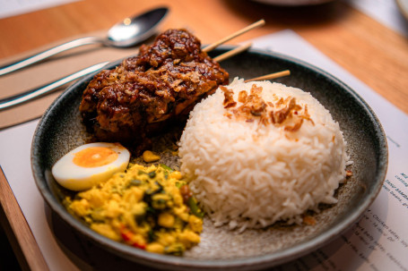 Sate Ayam On Rice