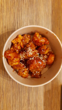 Korean Sweet Soy Fried Chicken (Kkanpoongki)