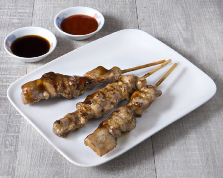 Br3 3 Brochettes De Poulet Agrave; La Sauce Sucr Eacute;E