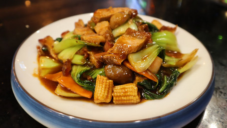 Stir Fried Seasonal Vegetable With Roast Pork