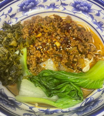 P4: Noodle With Pork Mince In Mix Sauce
