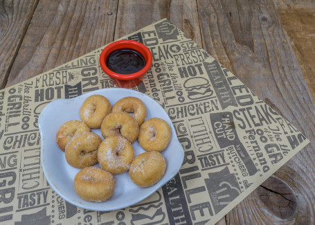 10 Hot Mini Doughnuts