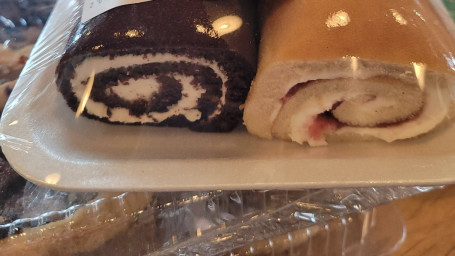 1 Chocolate 1 Vanilla Jelly Roll