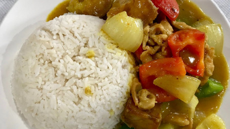 99. Curry Chicken On Rice