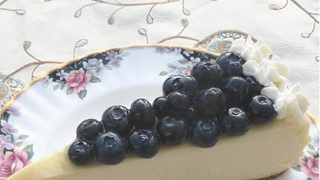 Blueberry On Cheesecake Slice (Veg)