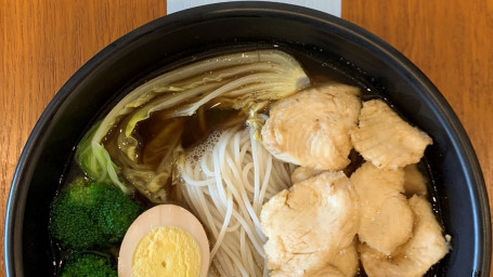 Mushroom Soup With Fish Filet Rice Noodle Yǎng Shēng Jūn Tāng Yú Piàn