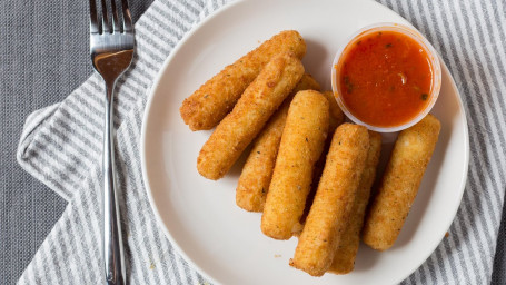 Mozzarella Sticks (8Pc)