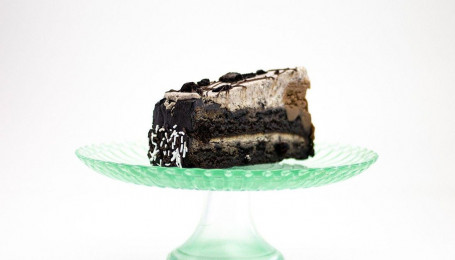 Oreo Cookies N' Cream Cake