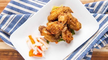 609. Deep Fried Chicken Wings (5 Pieces)