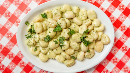 Gnocchi Con Pesto E Panna