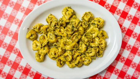 Tortellini With Pesto Sauce (Meat Filled)