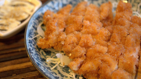 11. Deep Fried Panko Bread Crumb Chicken Cutlet Hé Fēng Zhà Jī Pái