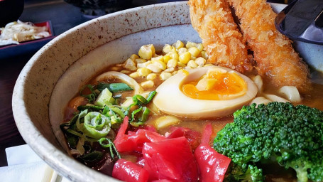 48. Japanese Curry Udon With Deep Fried Prawn Rì Shì Kā Lī Wū Dōng Pèi Zhà Xiā