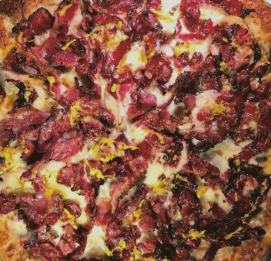 Small Pastrami Pizza